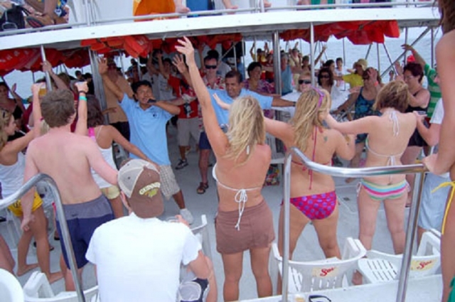 Bailando en el barco
